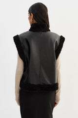 Dua Reversible Sherpa Vest - Black