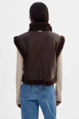 Dua Reversible Sherpa Vest - Dark Brown