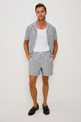 La Brea - Oak Hall