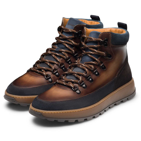 Borazo Hiker