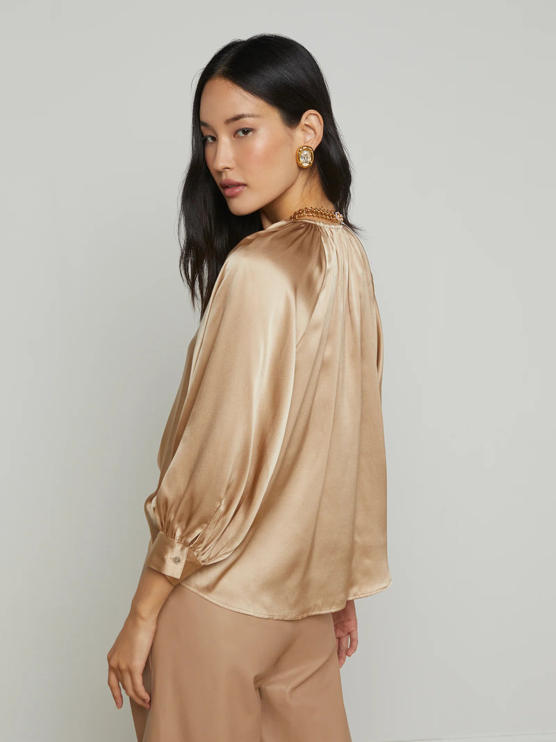 Kaili 3/4 Sleeve V Neck Blouse