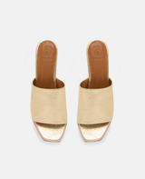 Mist Clog - Oak Hall