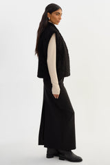 Dua Reversible Sherpa Vest - Black