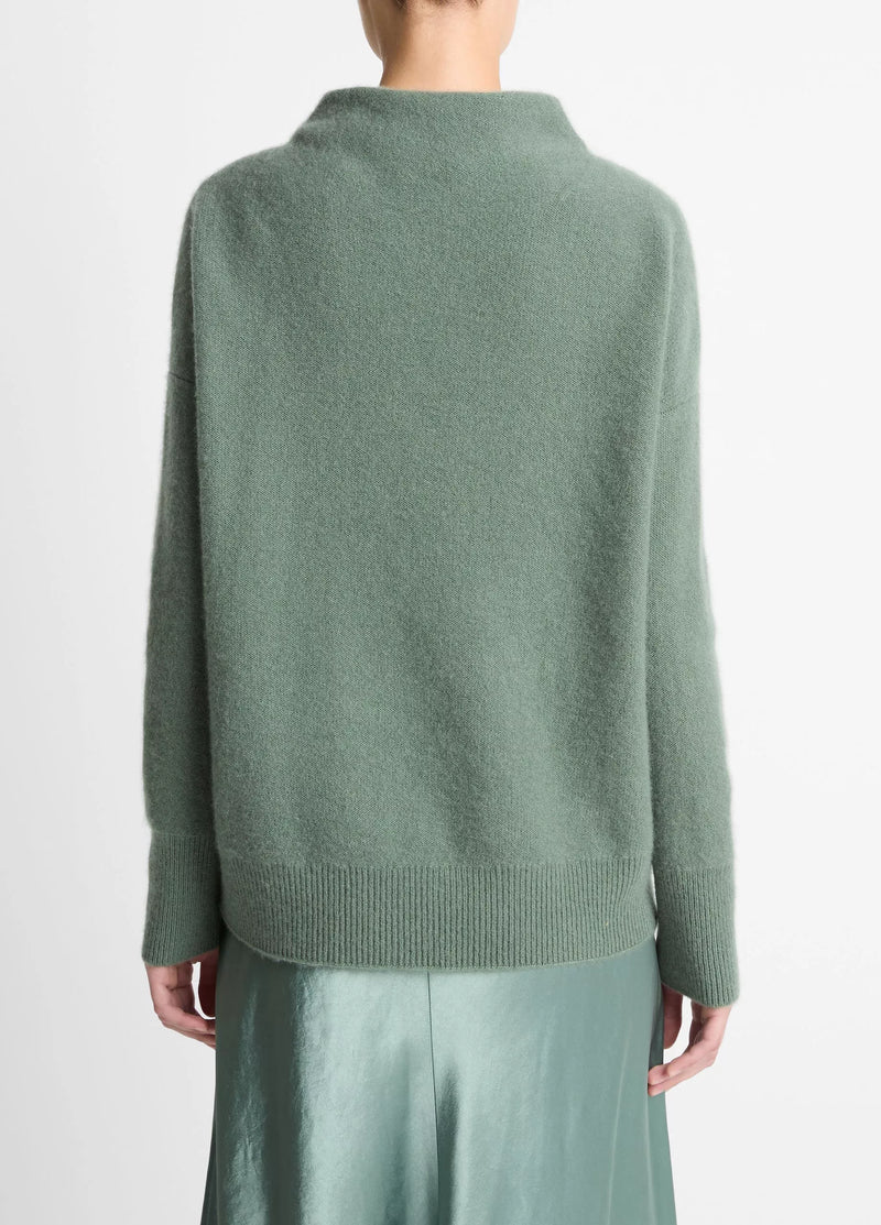 Boiled Funnel Neck Pullover