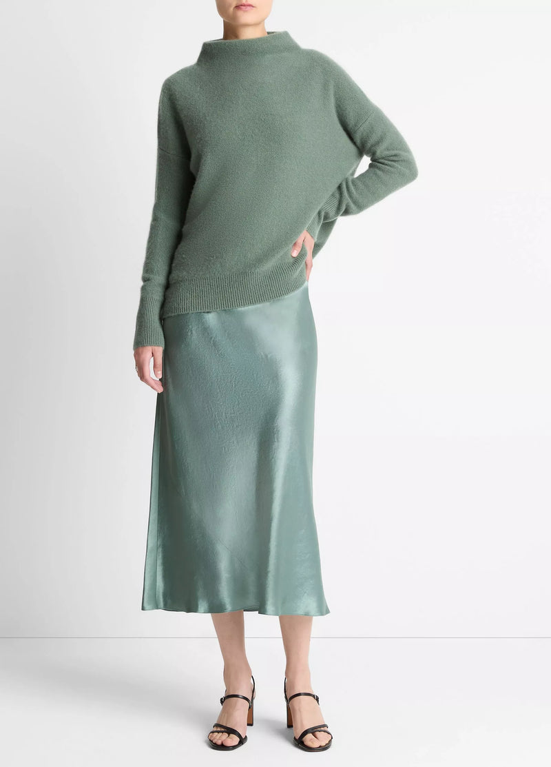 Boiled Funnel Neck Pullover