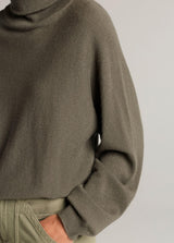 Wool-Cashmere Dolman-Sleeve Turtleneck Sweater - Rosemary