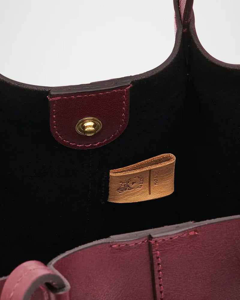 Nina Crossbody - Oak Hall