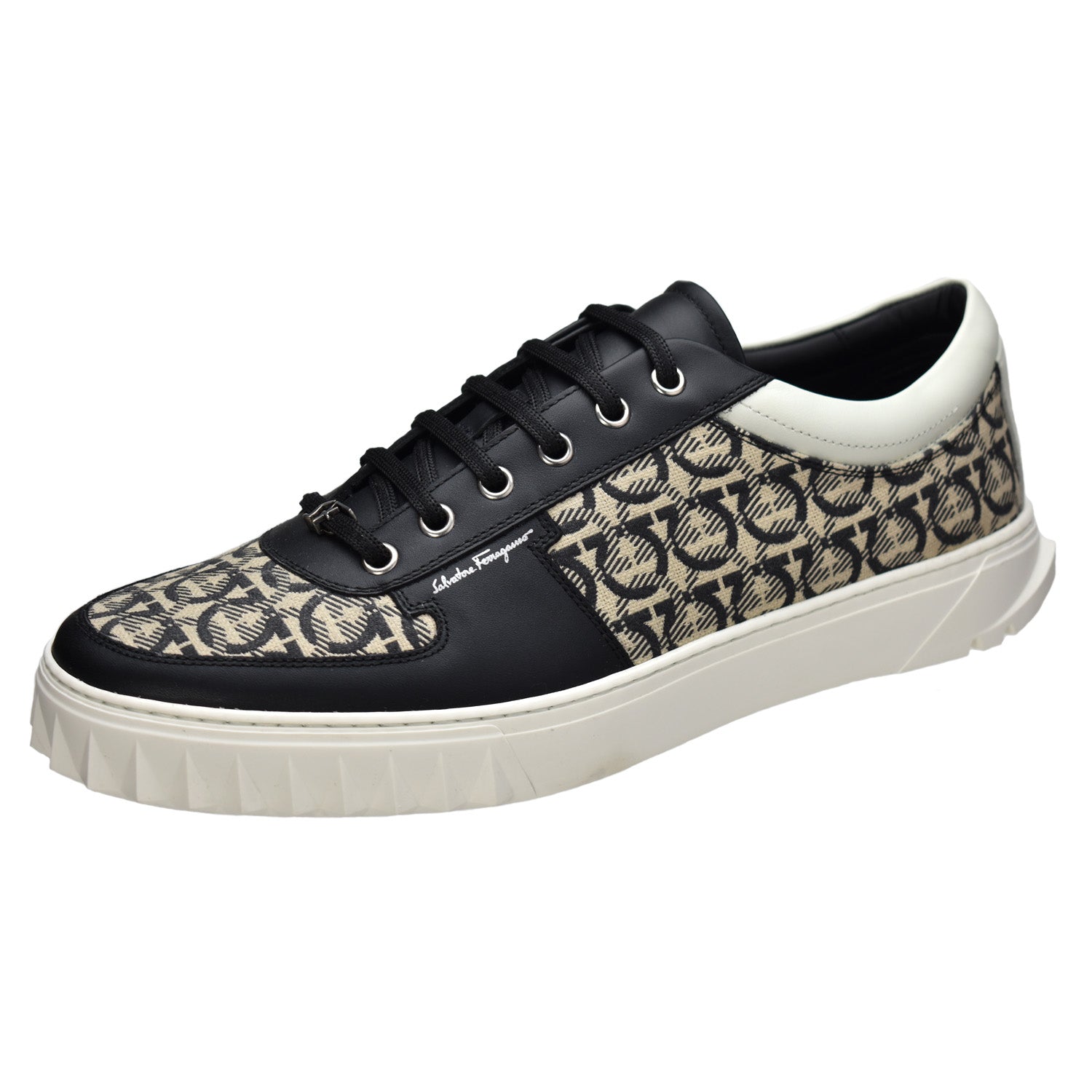 【SALVATORE FERRAGAMO】 Number Gancini Sneakers Amazon.com | Salvatore Ferragamo Number Mens White Leather